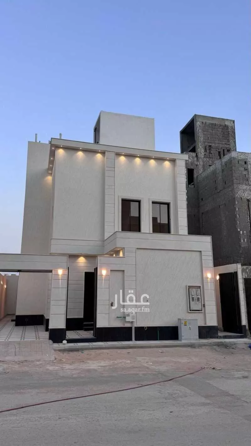 فيلا 4 غرف في الجنادرية 1