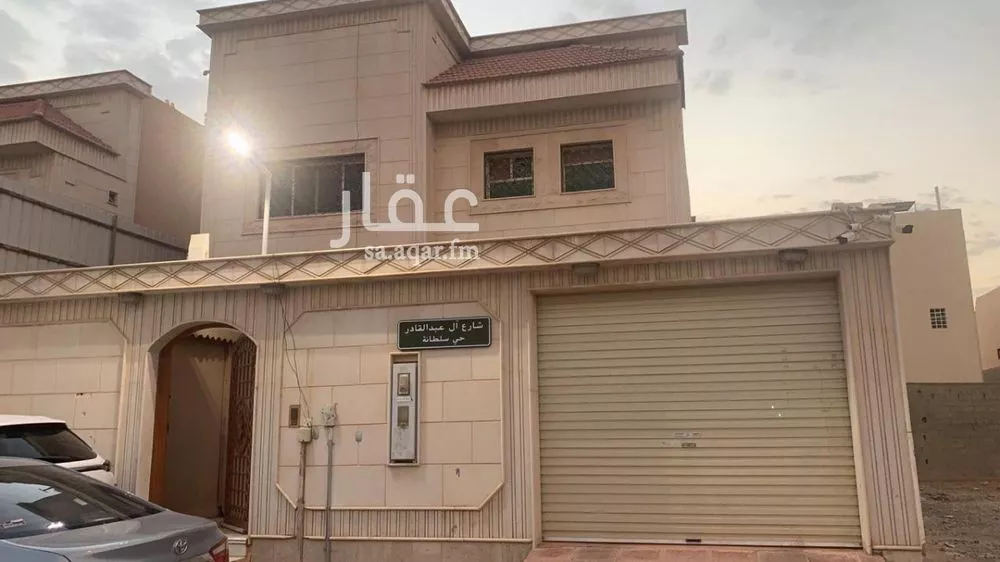 9 bedroom villa in Sultana, Riyadh 15