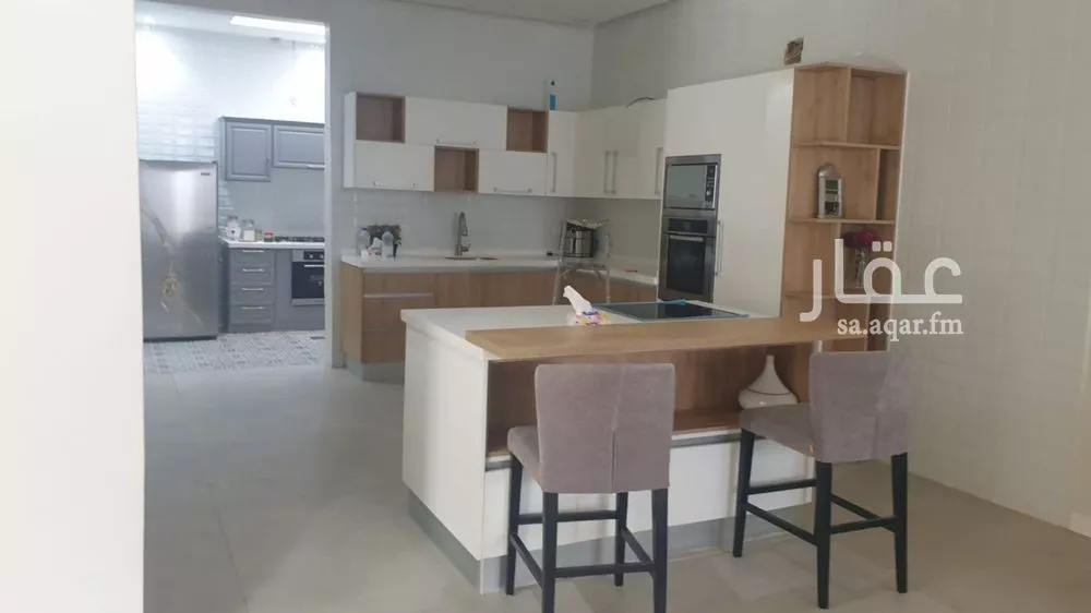 فيلا 9 غرف في بدر 5