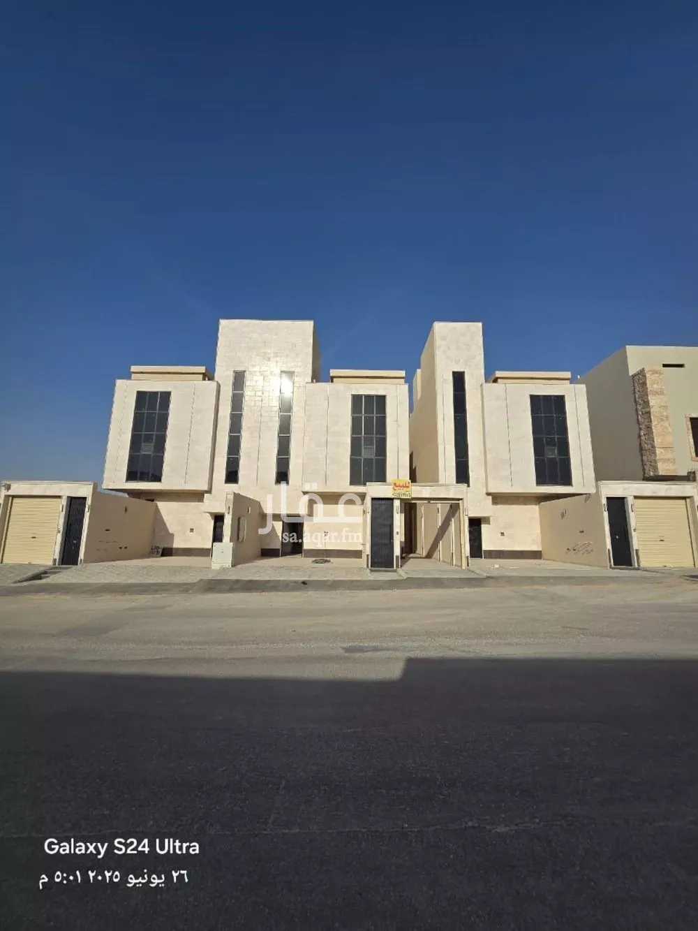 5 bedroom floor in Tuwaiq 1