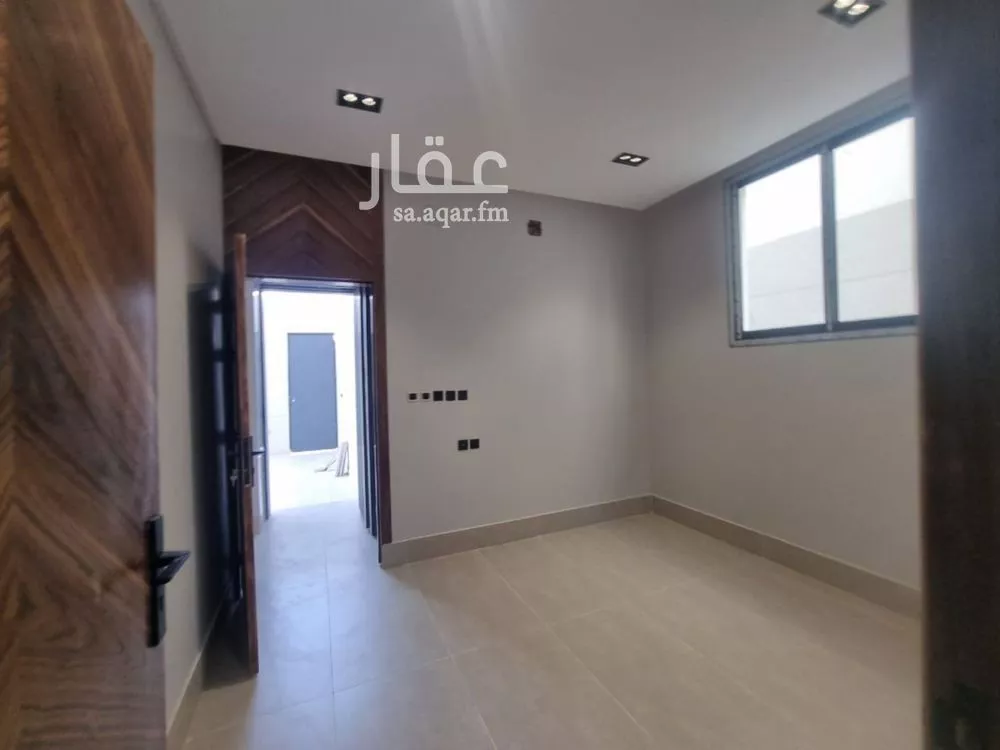 فيلا 7 غرف في عكاظ 3