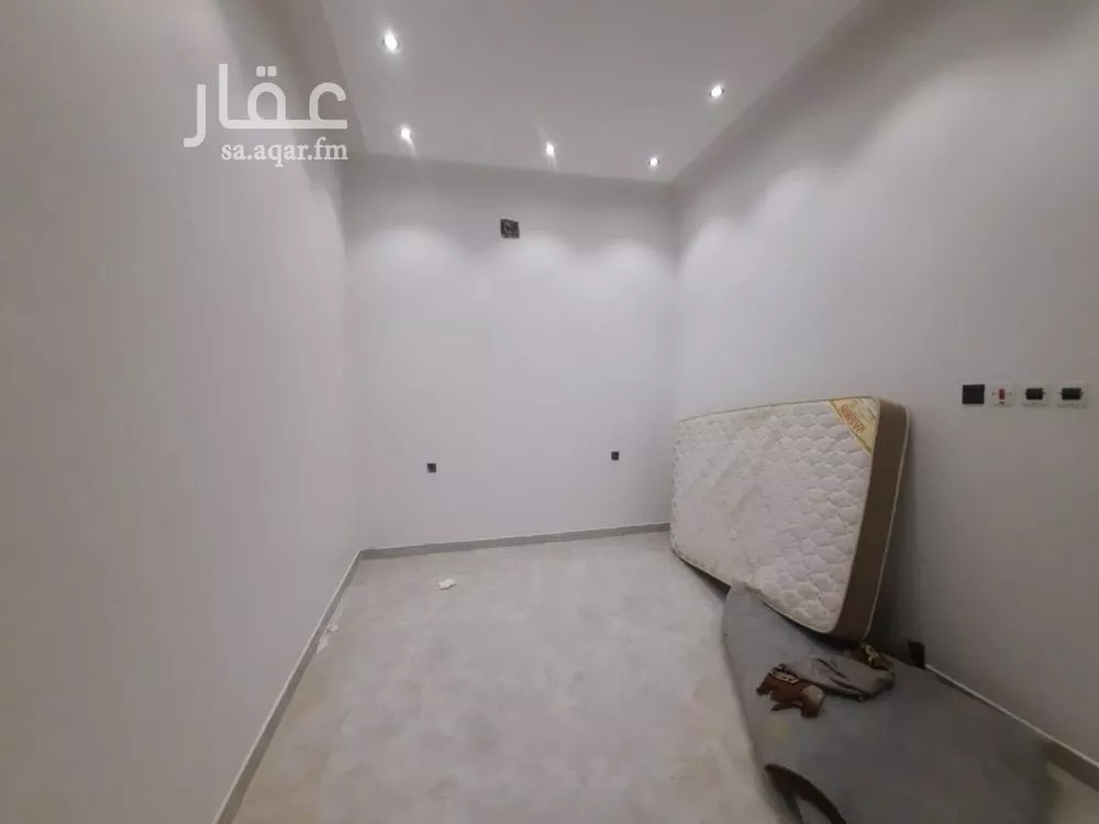 دوبلكس 8 غرف في طويق 3