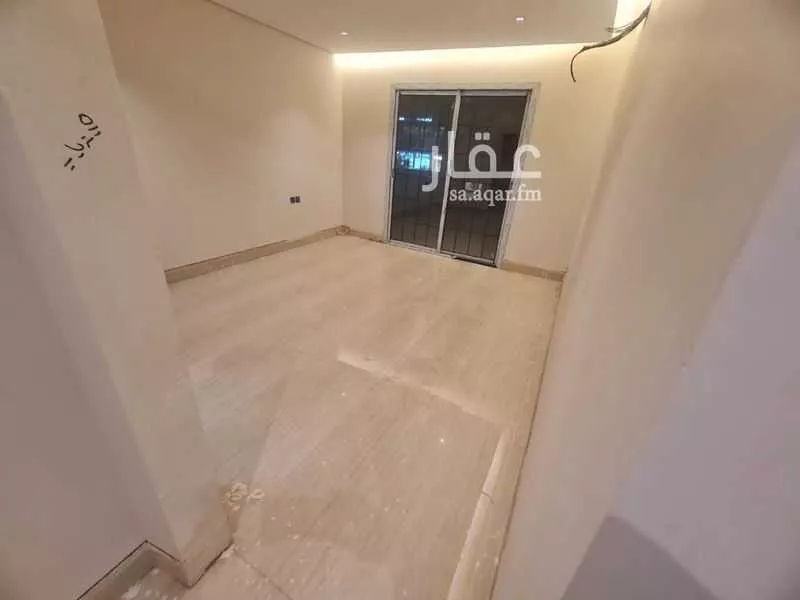 شقة 2 غرف في الملقا 4