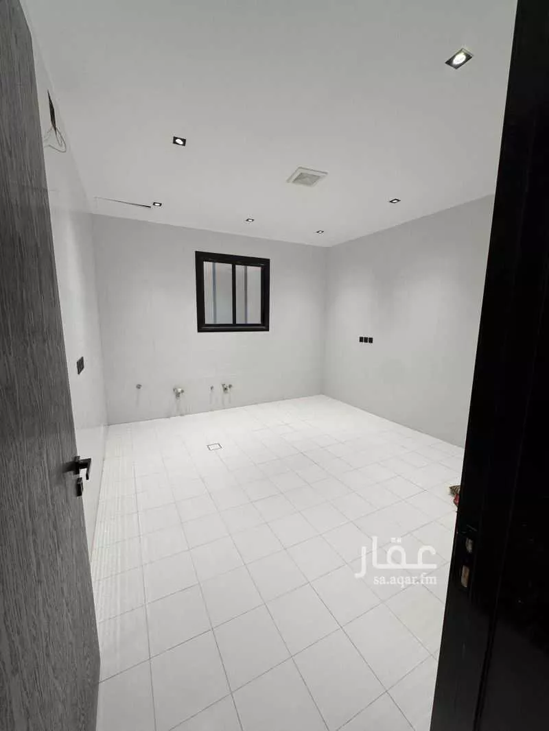 3 bedroom floor in Al Janadriyah 2