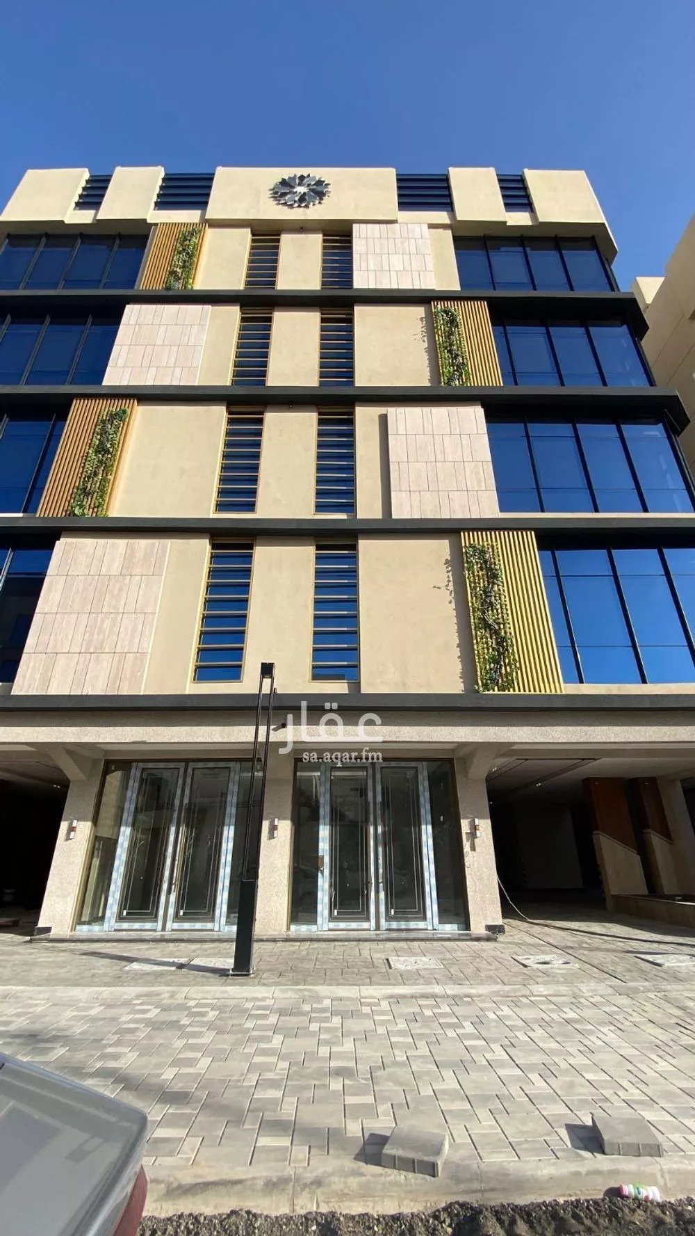 شقة 6 غرف في الروضة 2