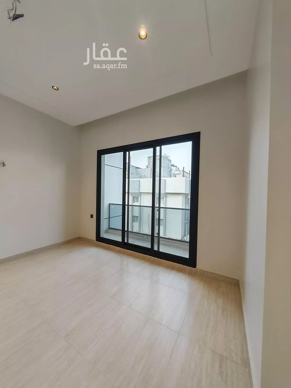 شقة 4 غرف في العزيزية 2