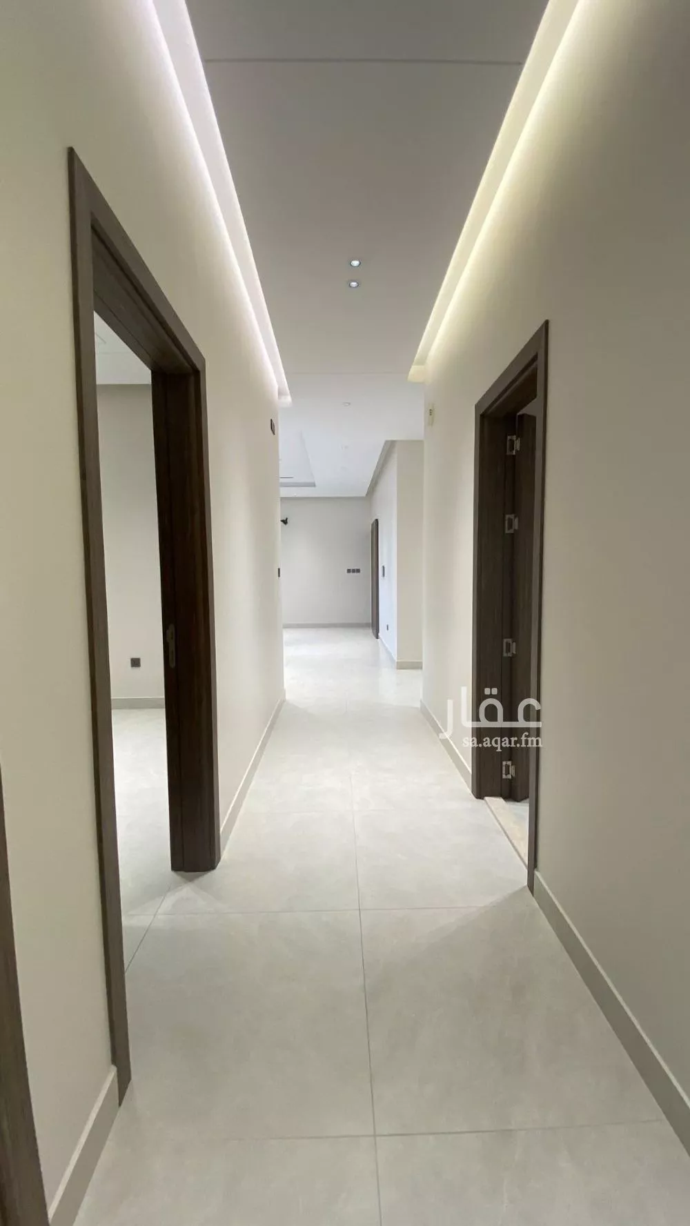 شقة 6 غرف في الروضة 4