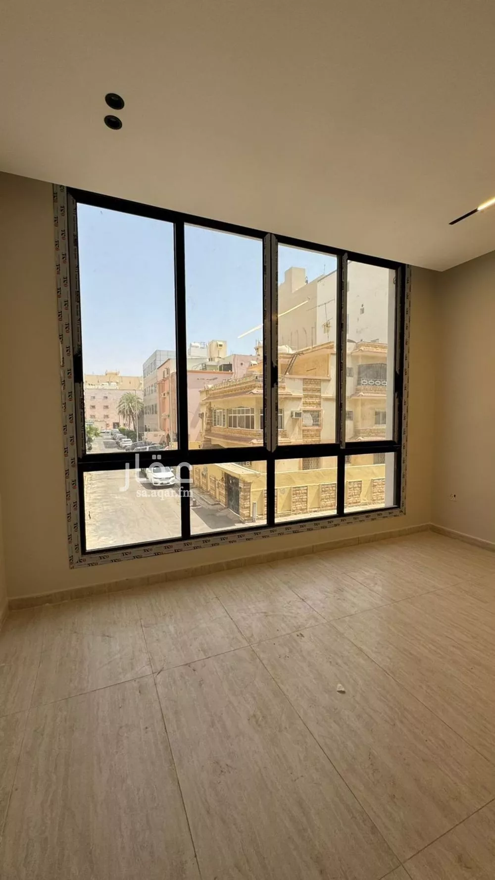 شقة 4 غرف في الروضة 2