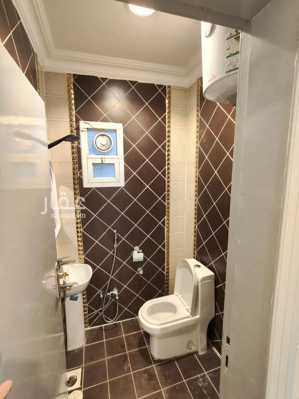 1 bedroom apartment in Al Qairawan 4