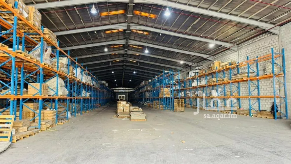 3245 sqm warehouse in Al Mishal 1