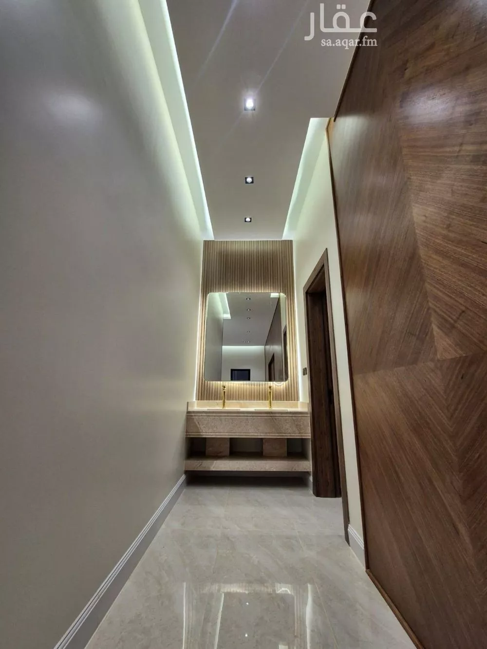 دور 4 غرف في العارض 4