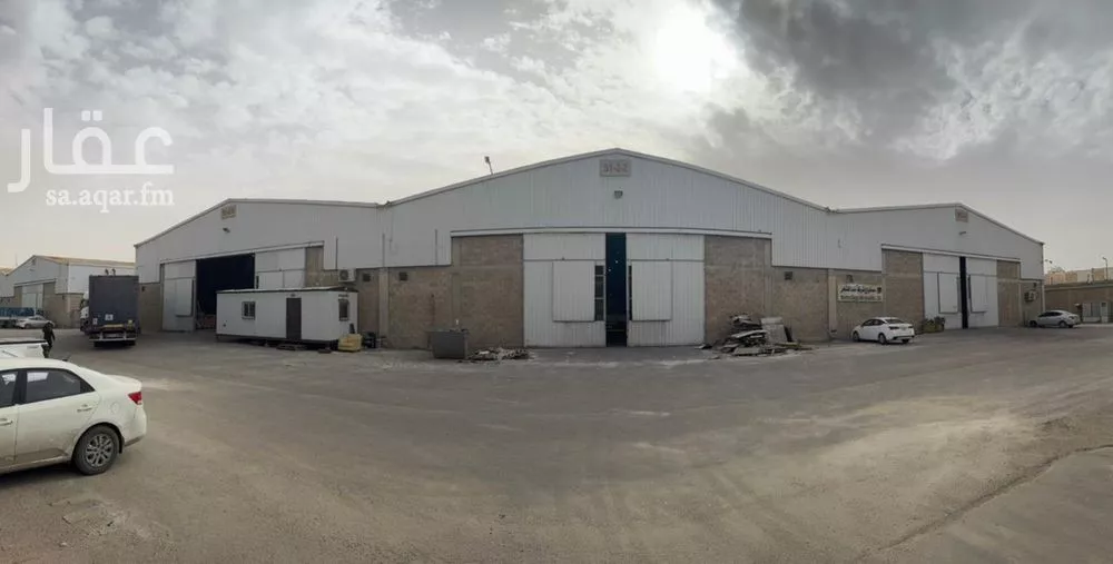 3298 sqm warehouse in Al Mishal 3