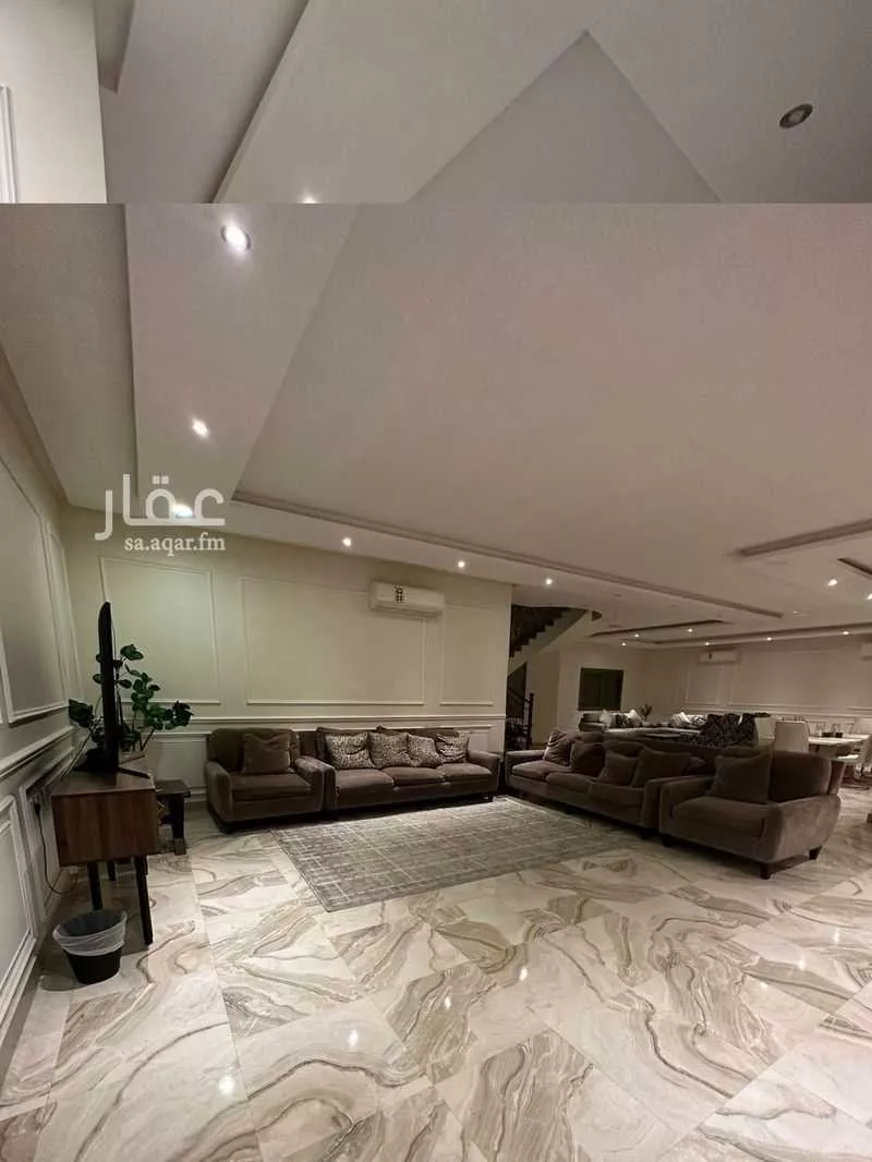 فيلا 8 غرف في العارض 4