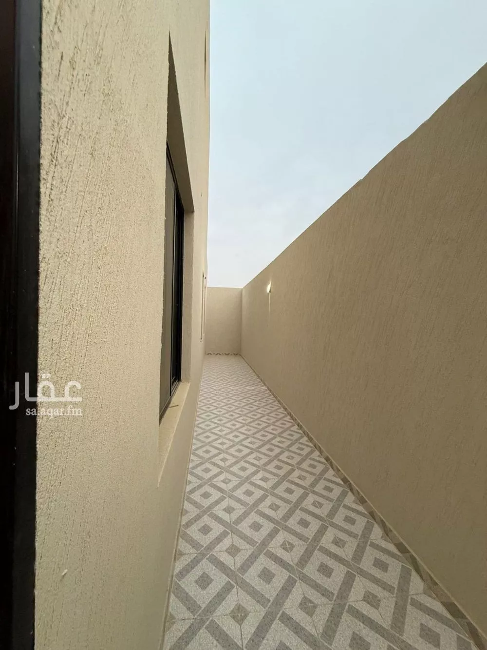 فيلا 5 غرف في عكاظ 4