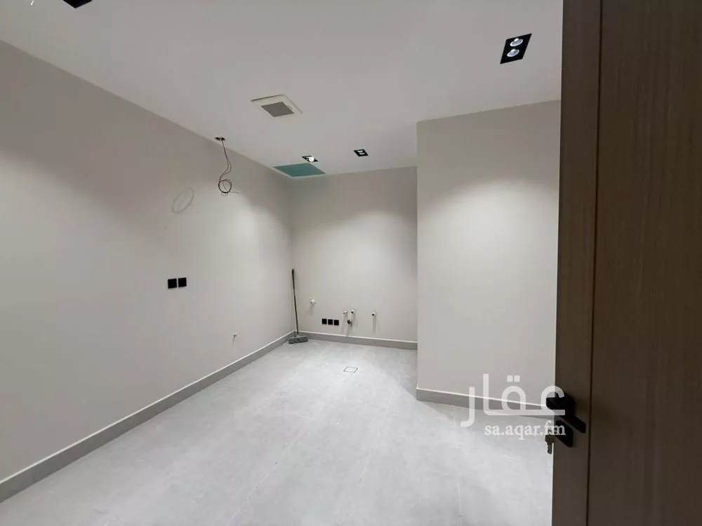 دور 3 غرف في السويدي 4