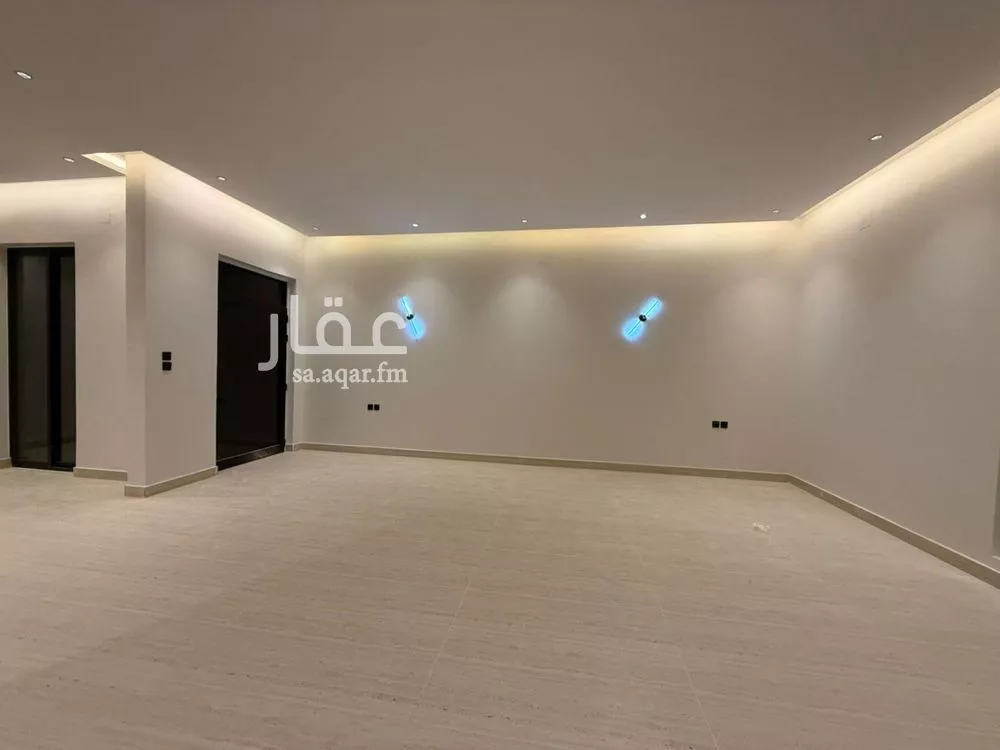 فيلا 5 غرف في الزهرة 4