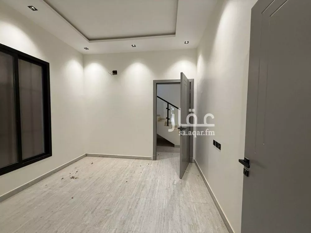 فيلا 5 غرف في طويق 3