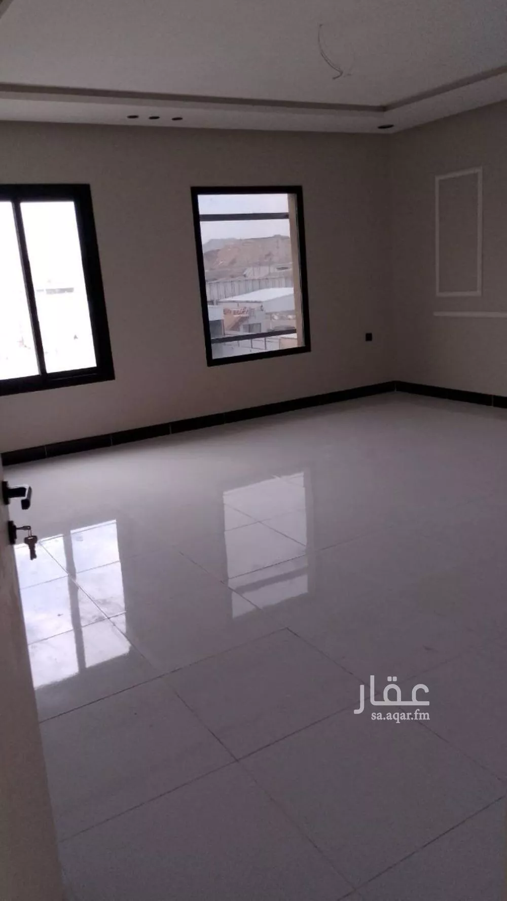 شقة 11 غرف في العدل 3