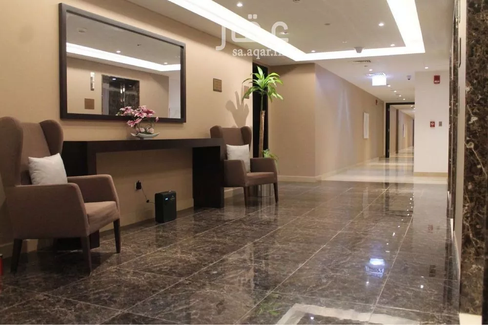 9 bedroom apartment in Al Sahafah, Riyadh 4