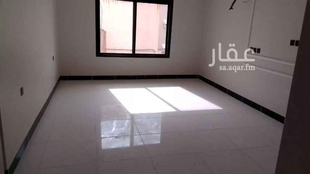 شقة 11 غرف في العدل 4