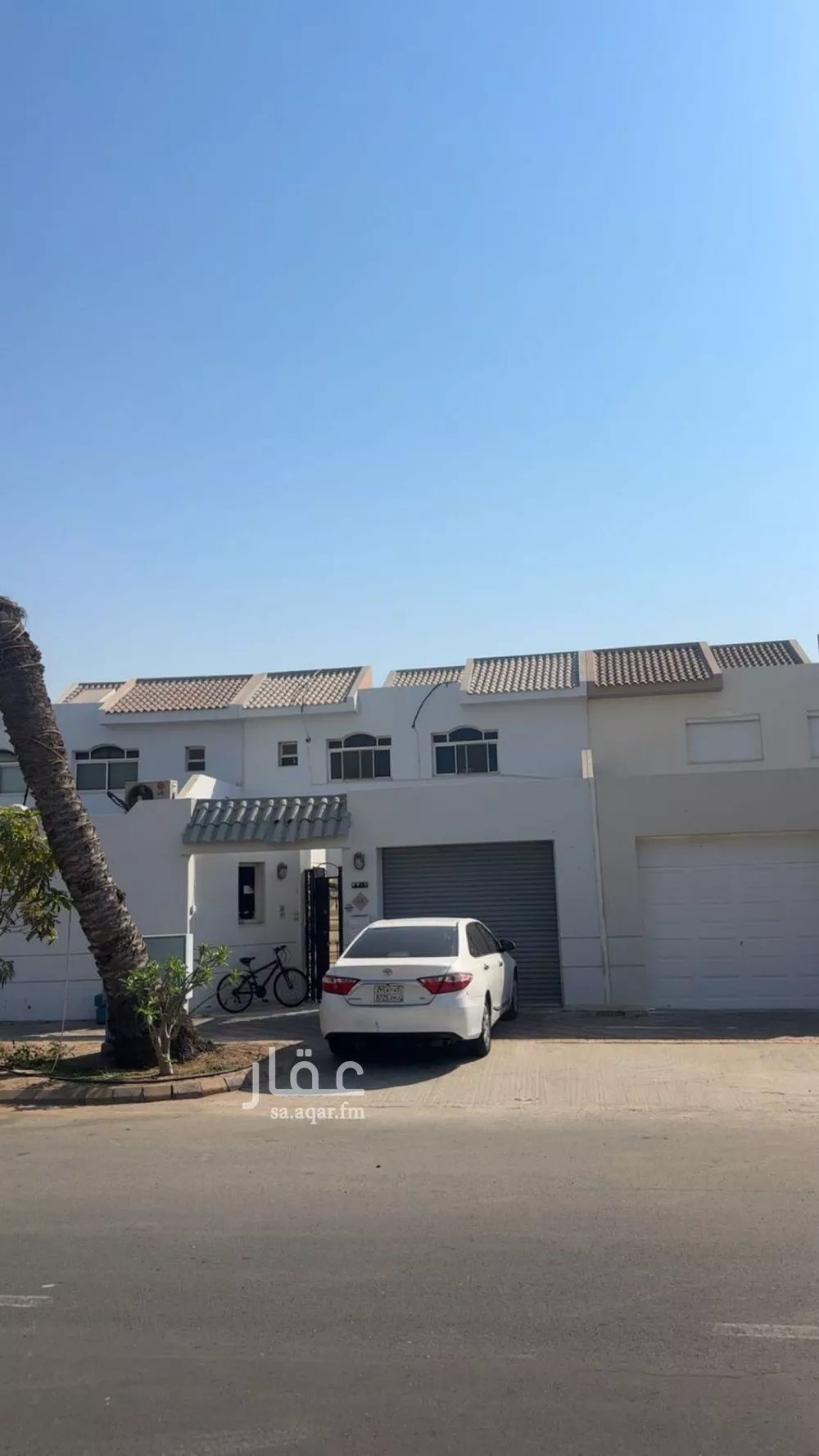 فيلا 5 غرف في الزمرد 2