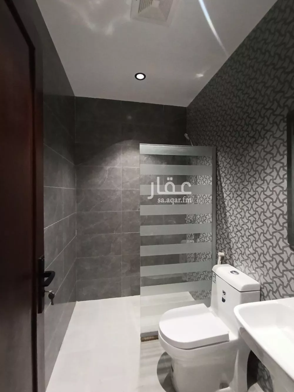 شقة 4 غرف في مشرفة 4