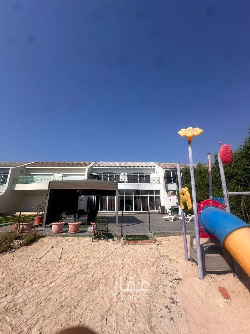 فيلا 5 غرف في الزمرد 3