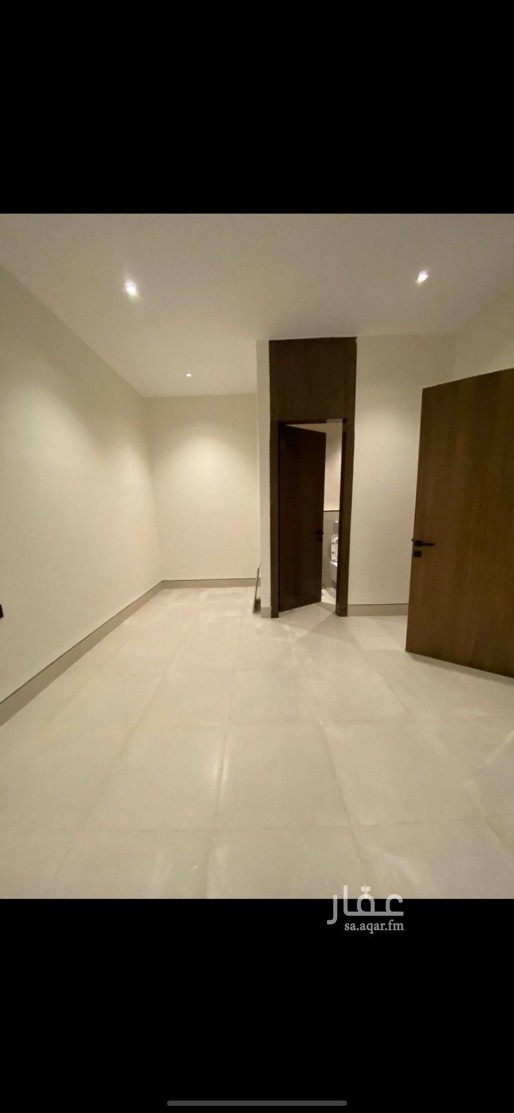 3 bedroom floor in As Suwaidi 7