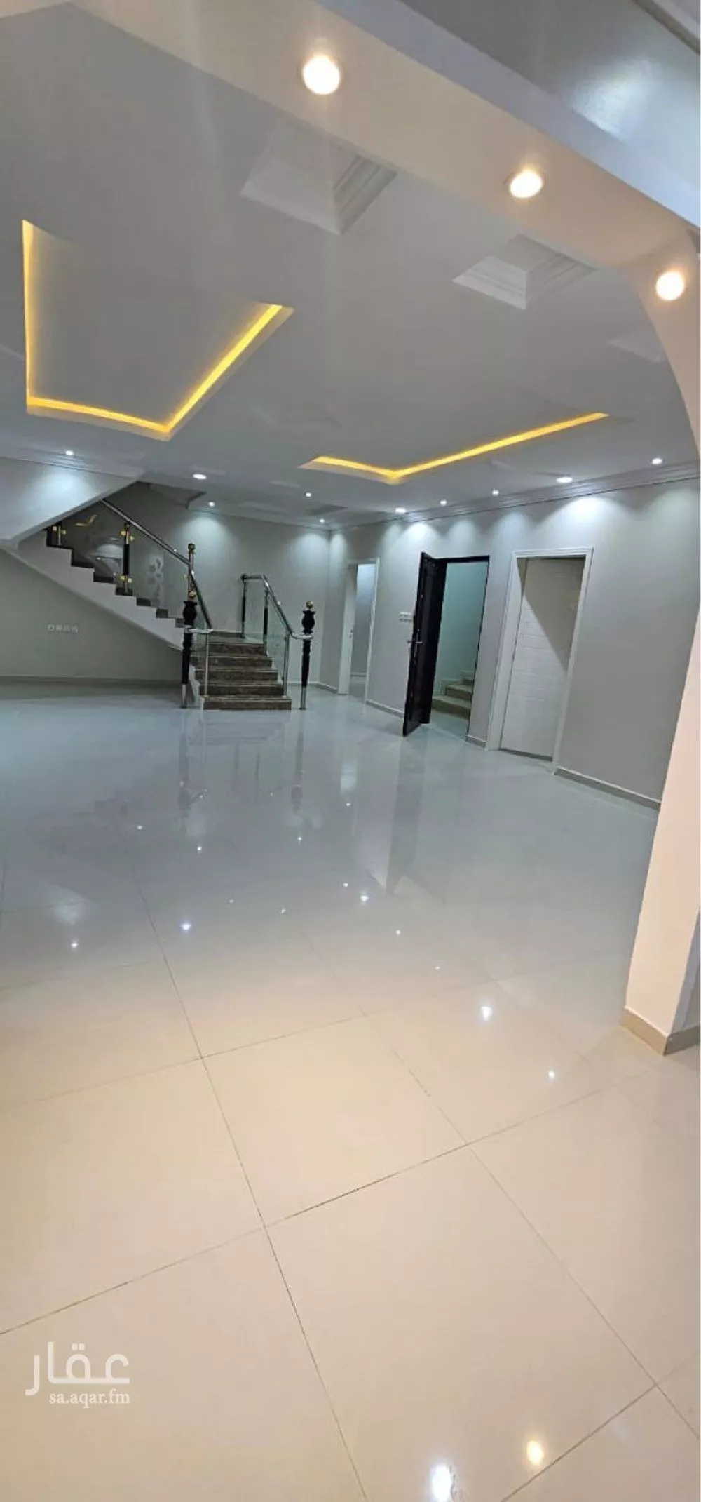 فيلا 9 غرف في الرمال 1