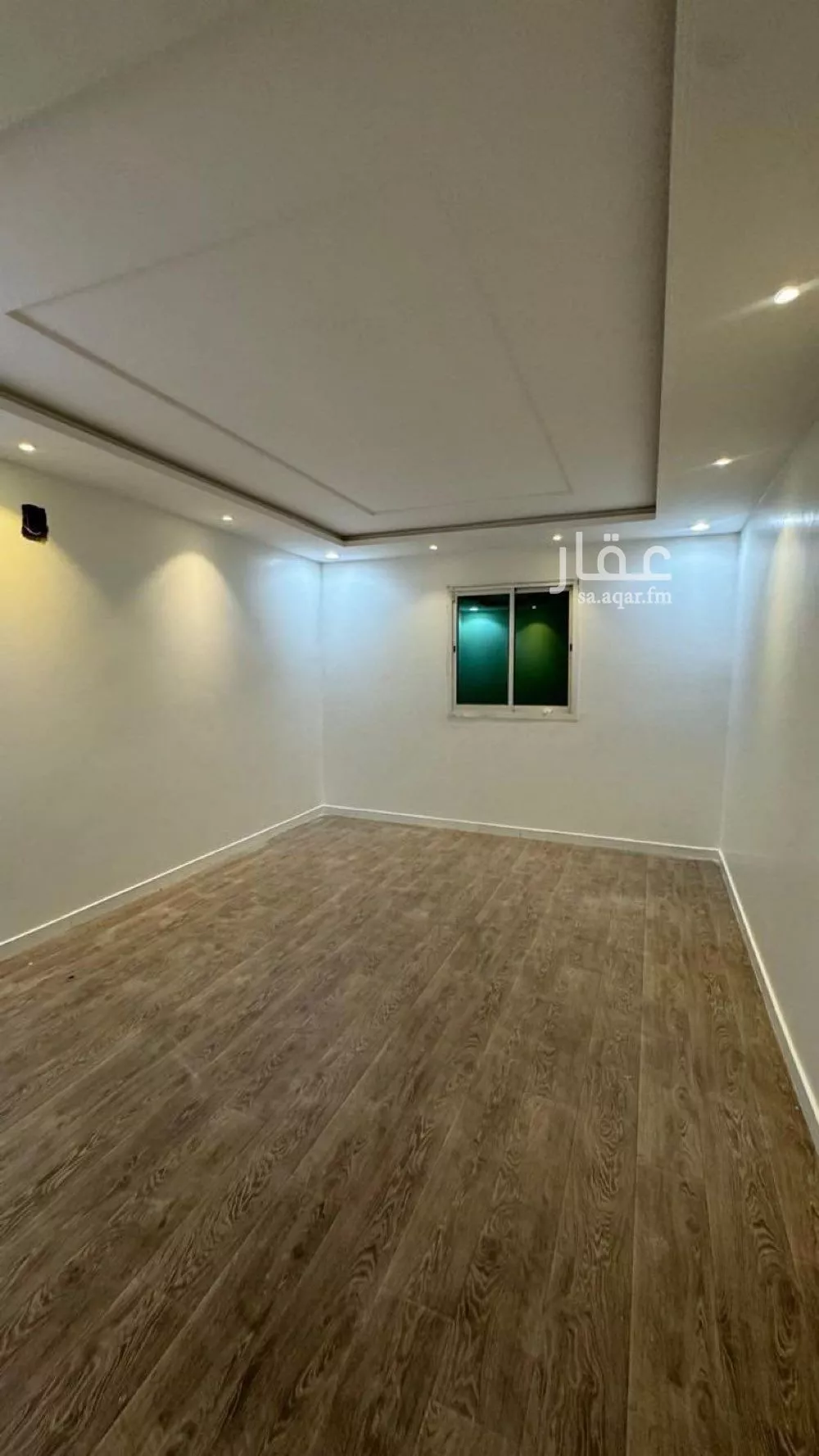 شقة 4 غرف في الرمال 1