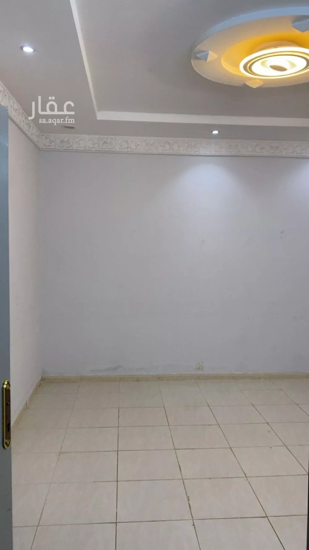 شقة 4 غرف في الرمال 4