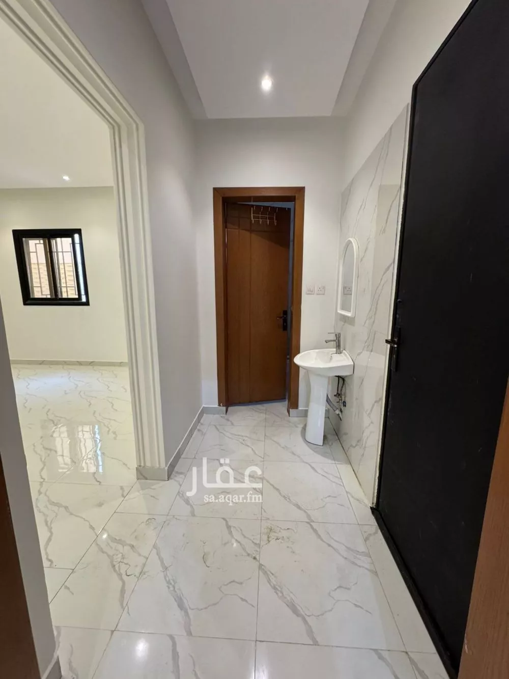 شقة 3 غرف في الرمال 4