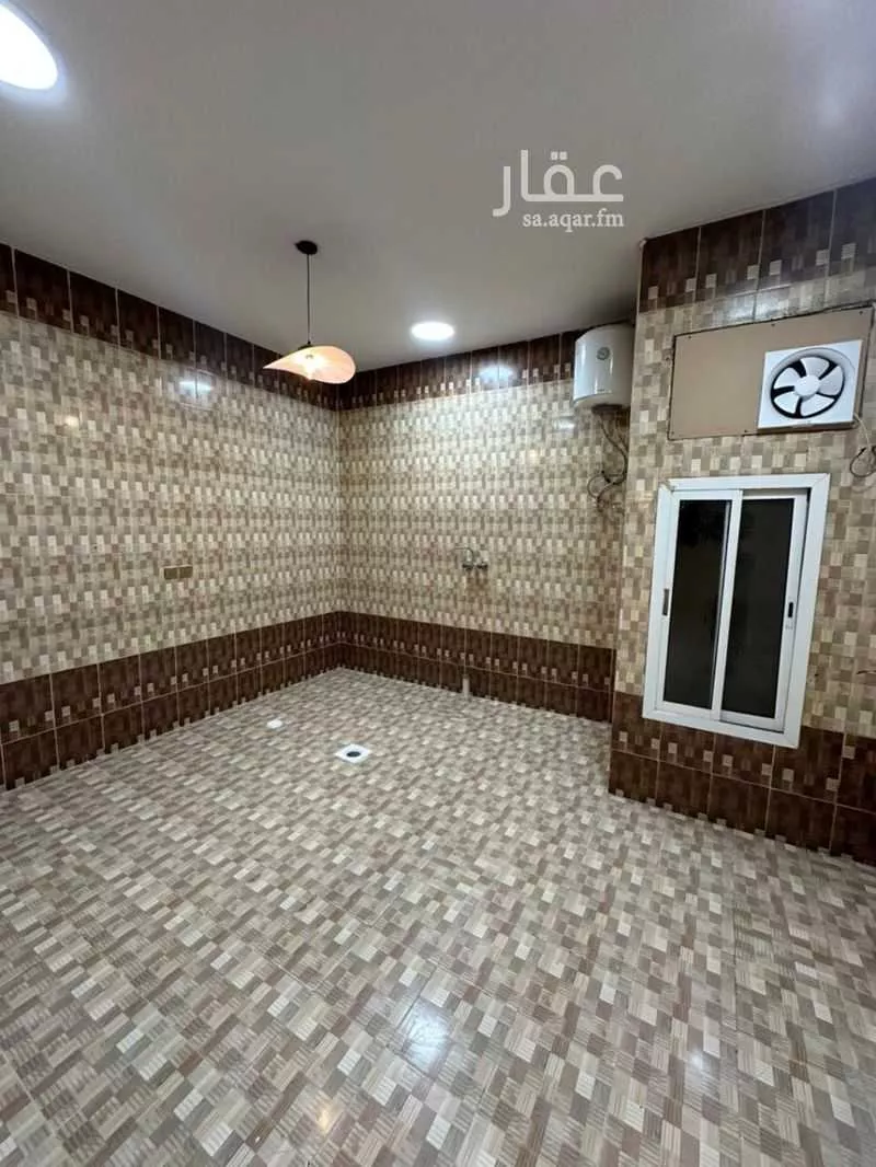4 bedroom villa in Ad Dar Al Baida 1