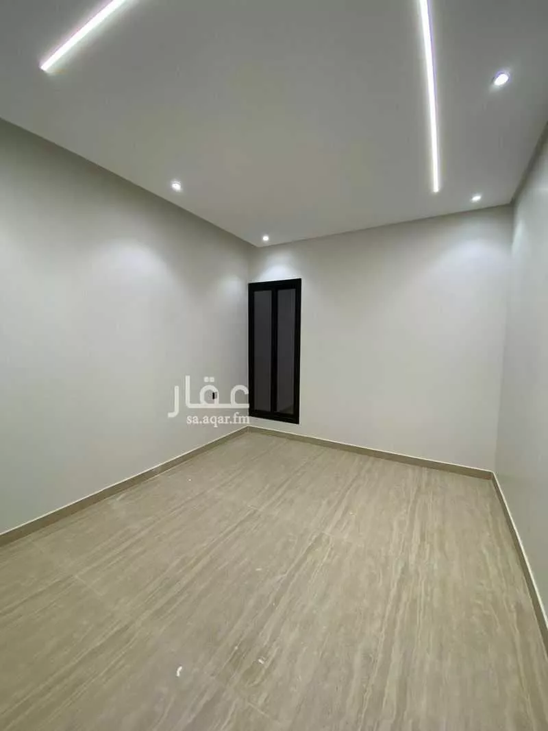 8 bedroom floor in Tuwaiq 4