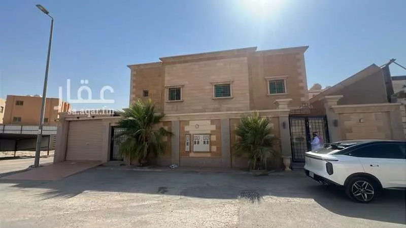 شقة 7 غرف في ضاحية الملك فهد 1