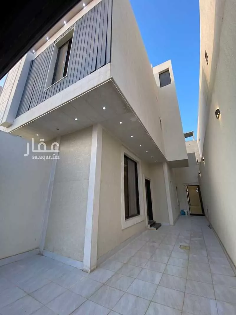6 bedroom floor in Al Janadriyah 1