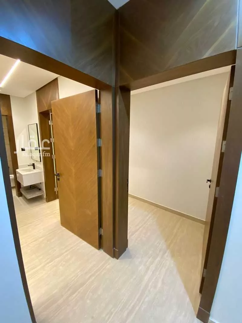 8 bedroom floor in Tuwaiq 2