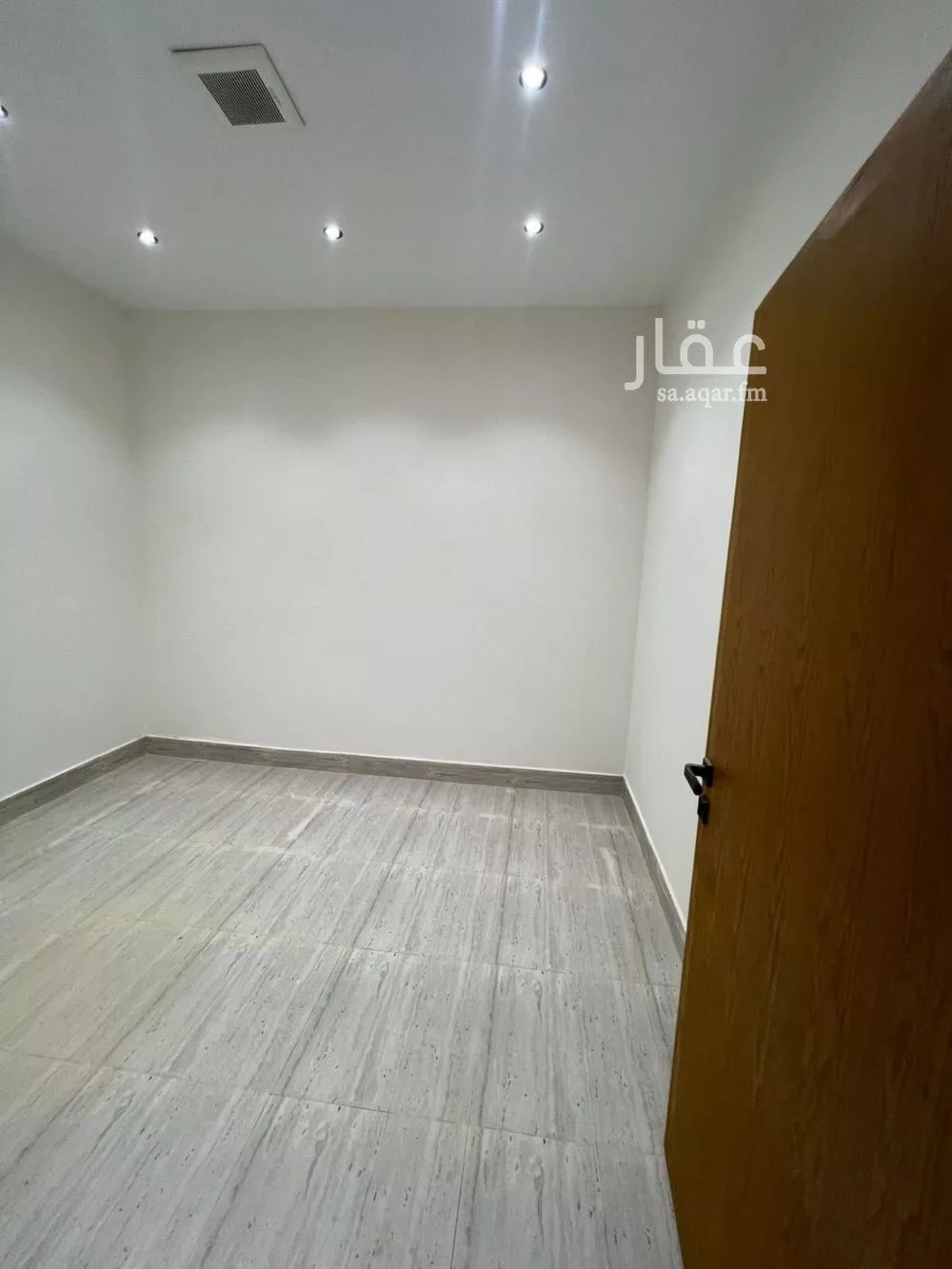 فيلا 5 غرف في طويق 5