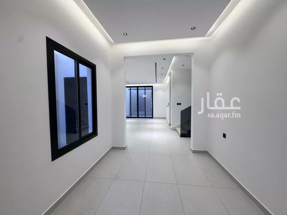 4 bedroom floor in Badr 5