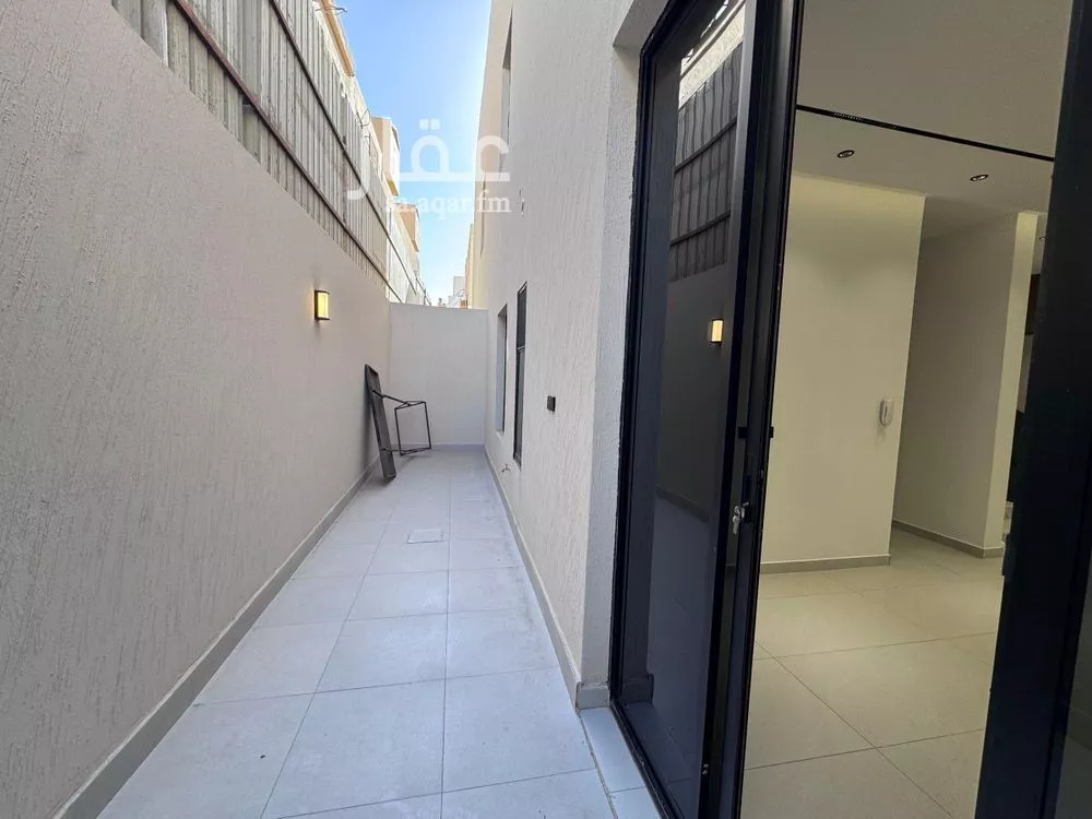 4 bedroom floor in Badr 3