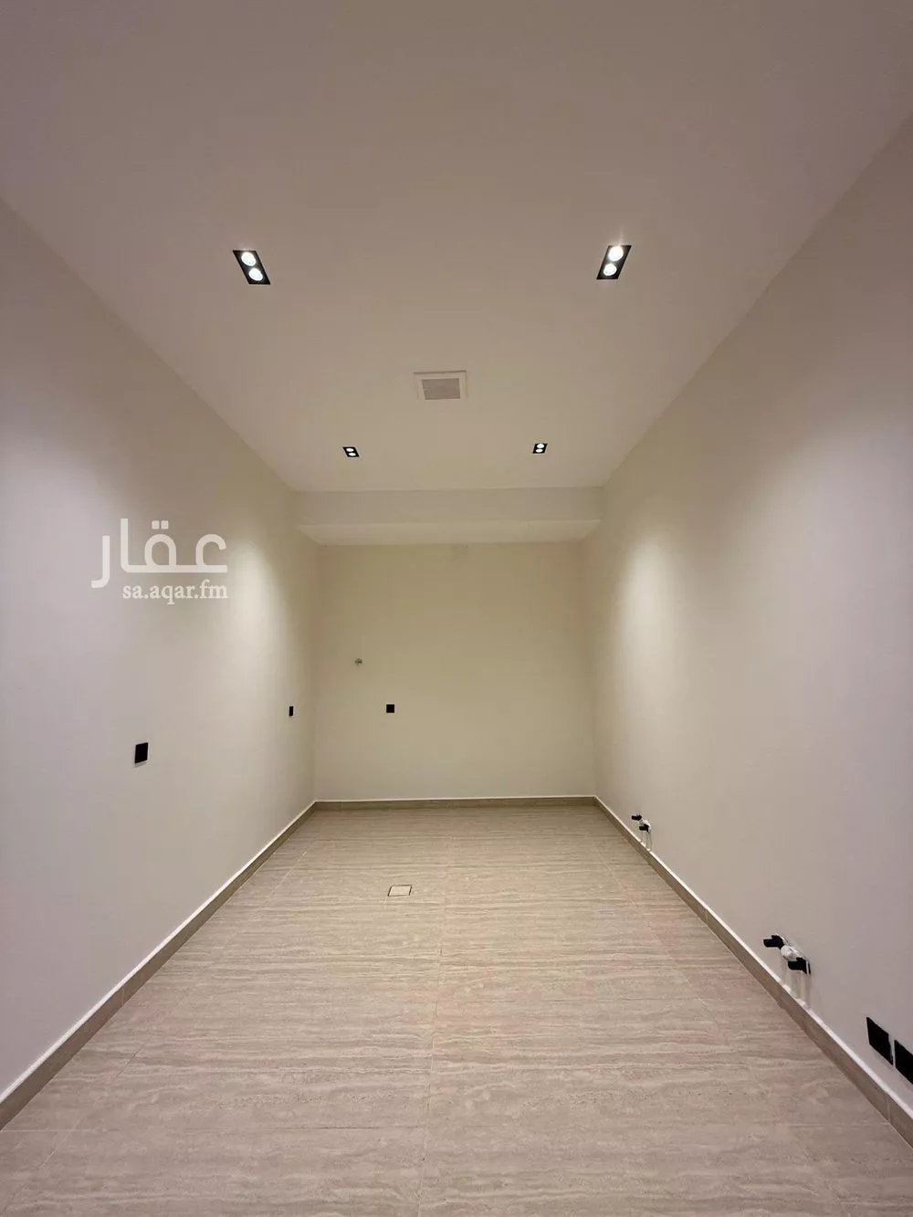 4 bedroom villa in As Suwaidi Al Gharabi, Riyadh 5