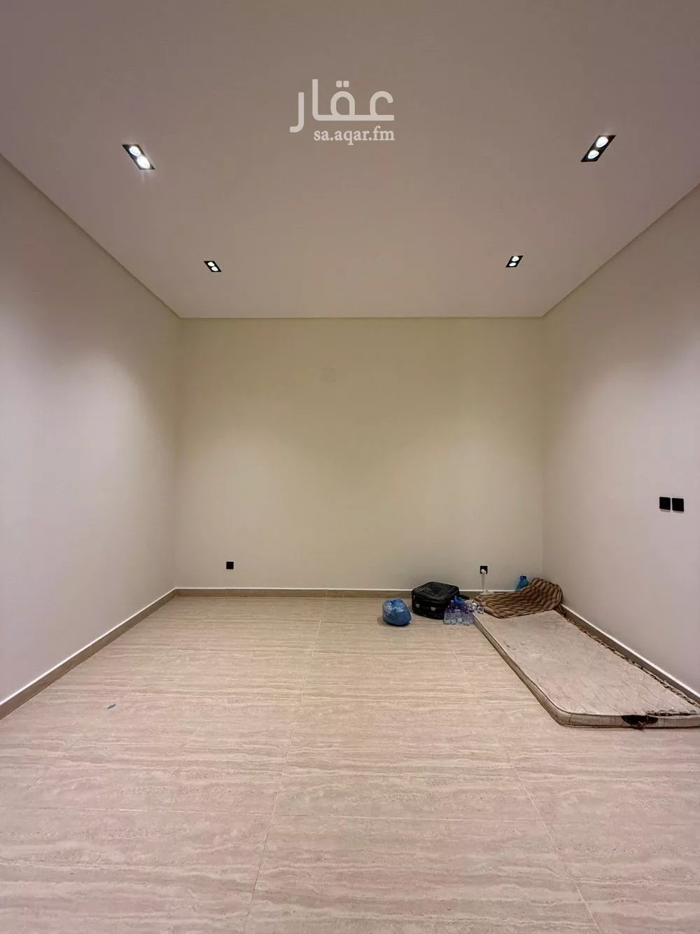 فيلا 4 غرف في السويدي الغربي 4