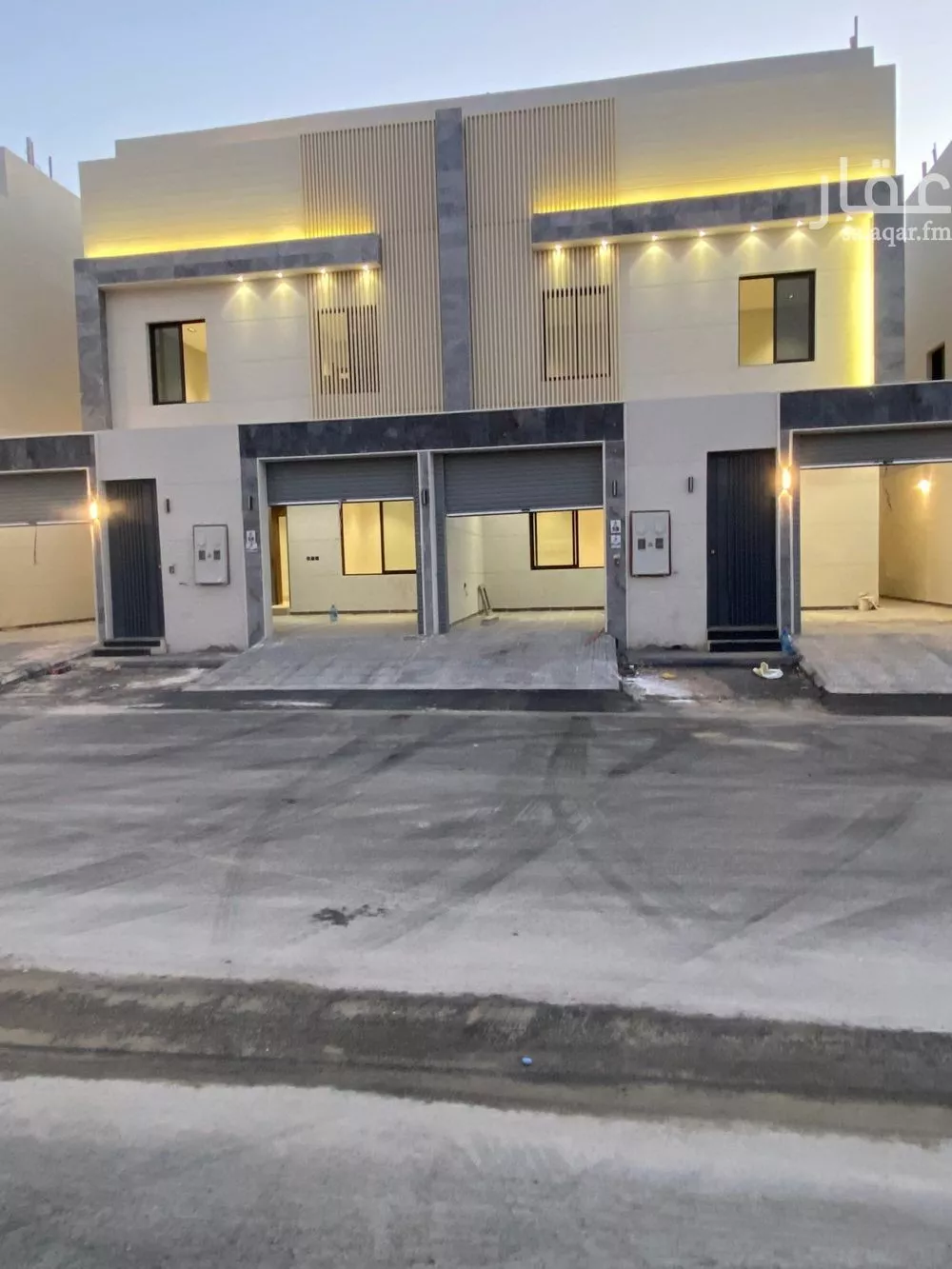 فيلا 5 غرف في عكاظ 3