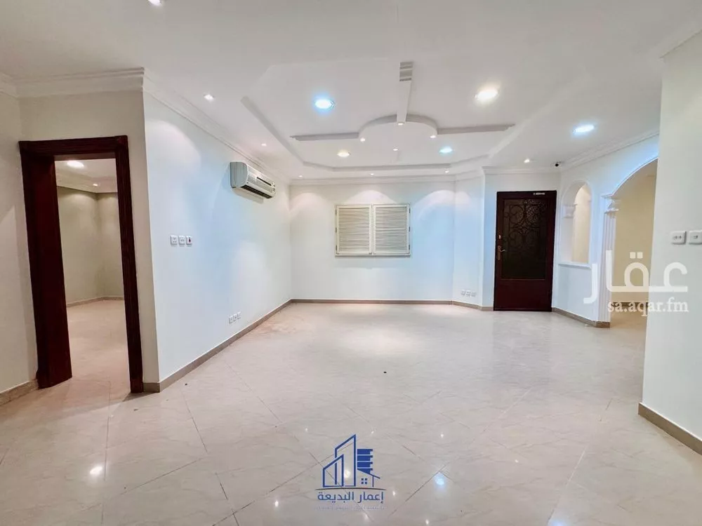 9 bedroom villa in Dhahrat Al Badiah, Riyadh 24