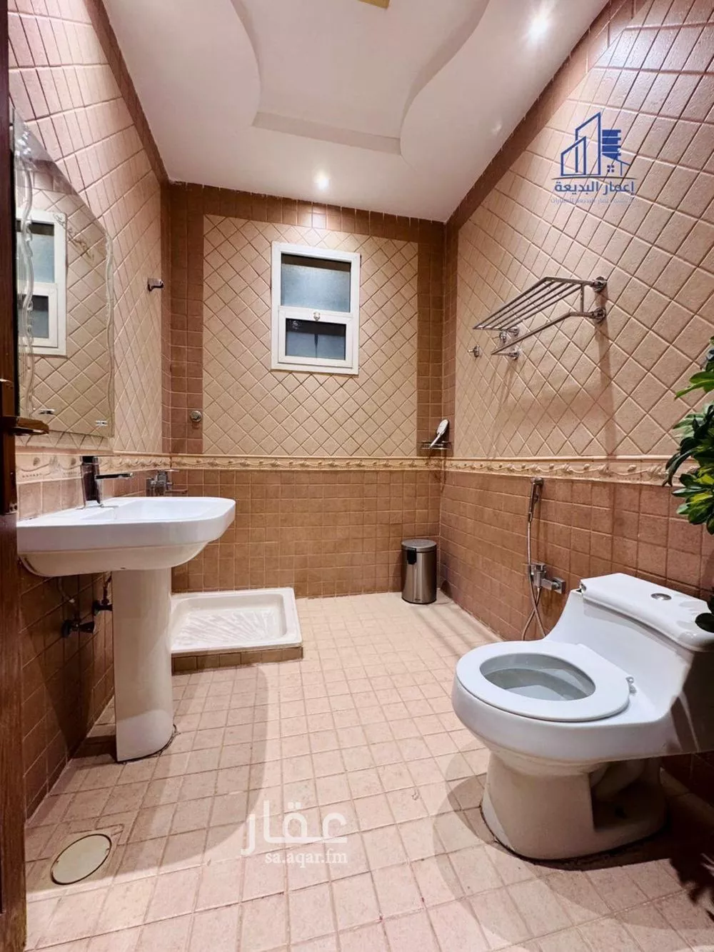 9 bedroom villa in Dhahrat Al Badiah, Riyadh 12