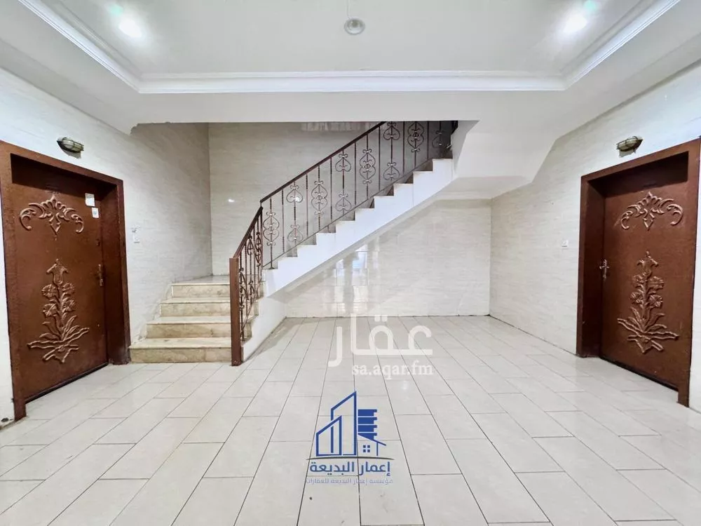 9 bedroom building in Dhahrat Al Badiah, Riyadh 9