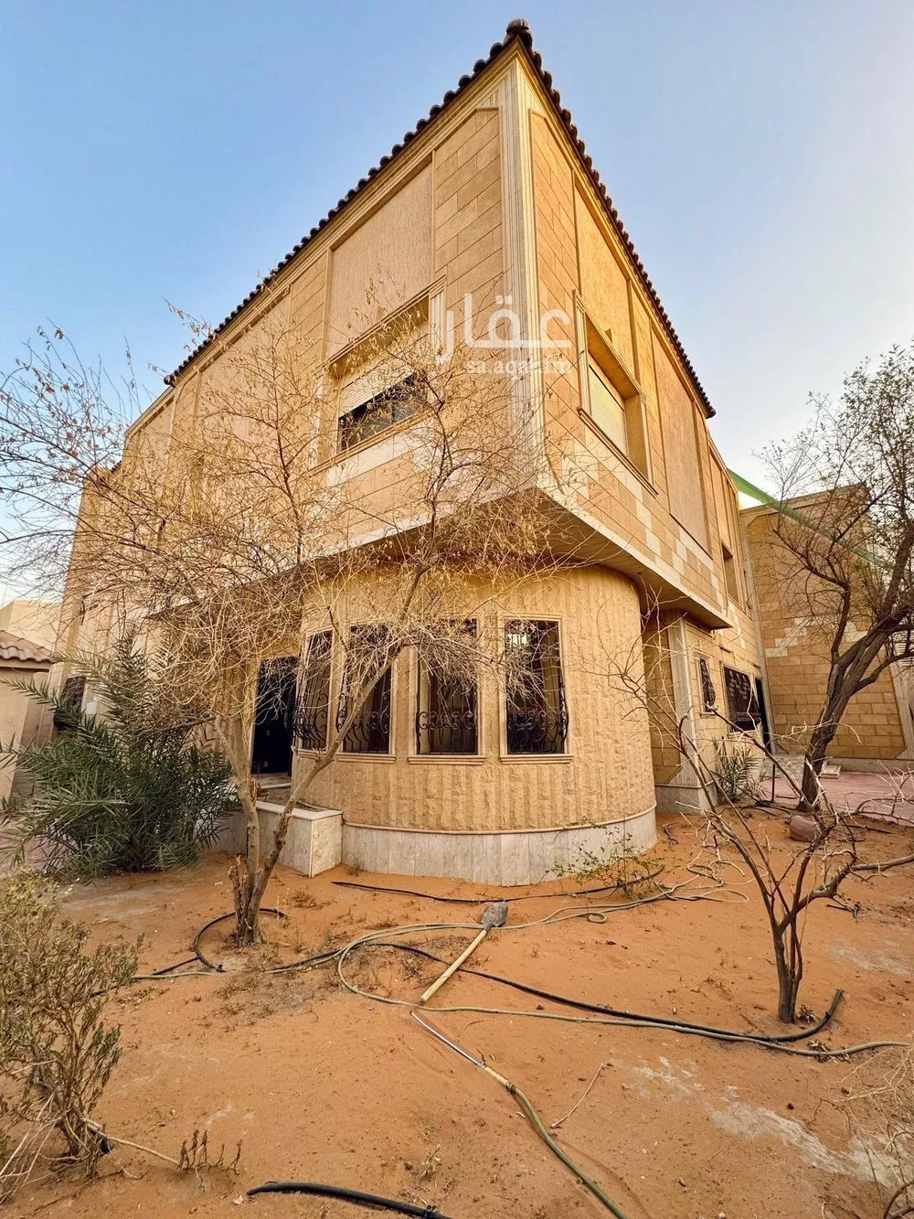 9 bedroom villa in Dhahrat Al Badiah 3