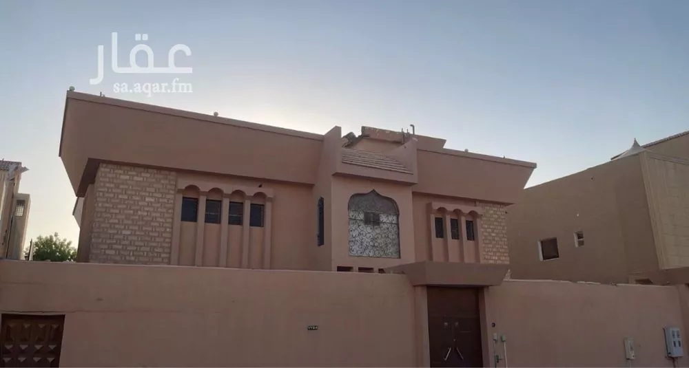 فيلا 9 غرف في ظهرة البديعة 2