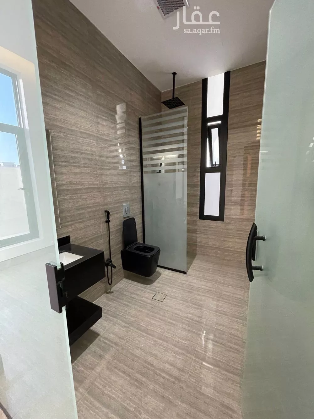 فيلا 7 غرف في المهدية 2