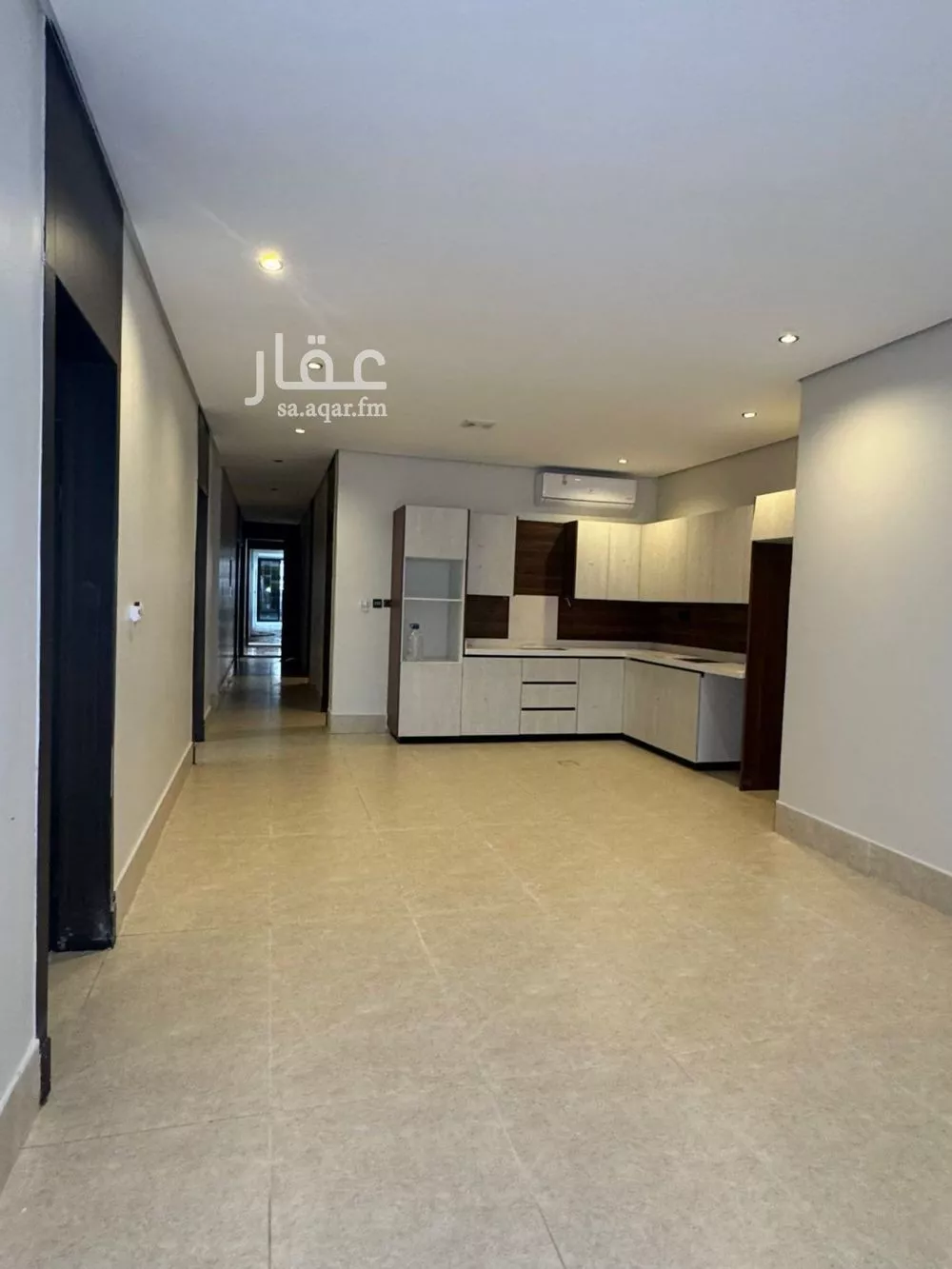 شقة 4 غرف في الحمرا 3